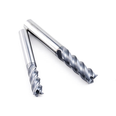 8mmカービッドフラットエンドミール 4合金ステンレス鋼のためのフルート